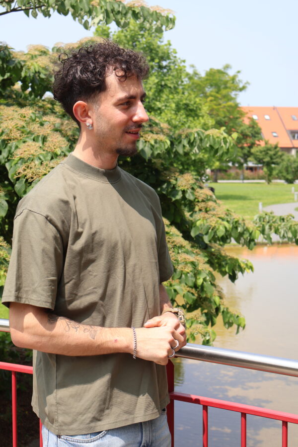 T SHIRT NUVEM <br /> KAKI – Image 3